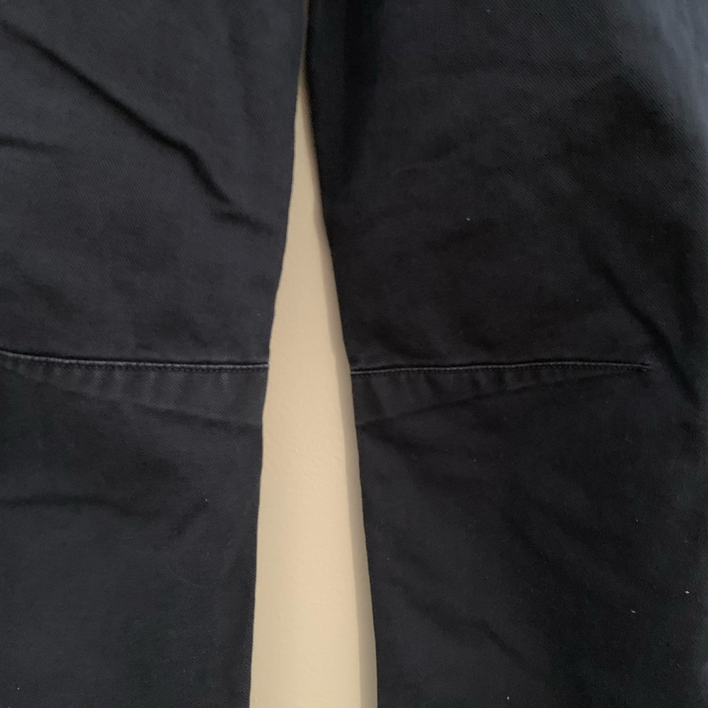 Gap women’s  horseshoe black jeans. Size 2 - Picture 9 of 13